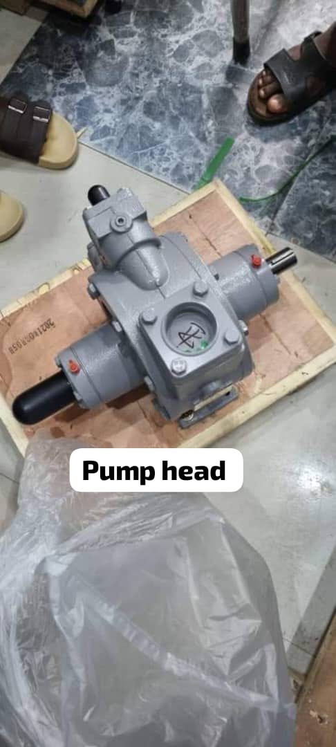 PUMP HEAD