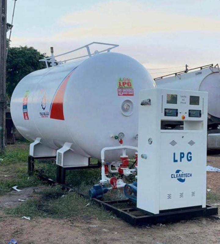 5tons Complete skids Installation with Local Tanks with Double Imported Dispenser (Price:17M)