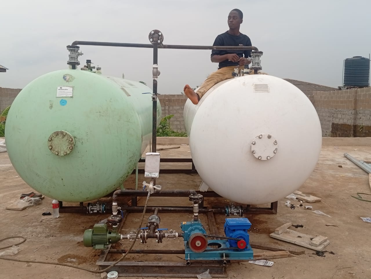Double 2.5 TONS COMPLETE SKIDS (5 tons) With Double Imported Dispenser (Price: 16M)