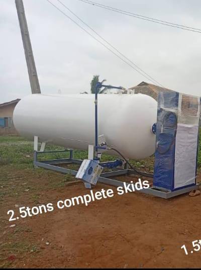 2.5tons Complete skids Installation with Local Dispenser (Price:7.5M) While with Imported Dispenser (Price:9m)